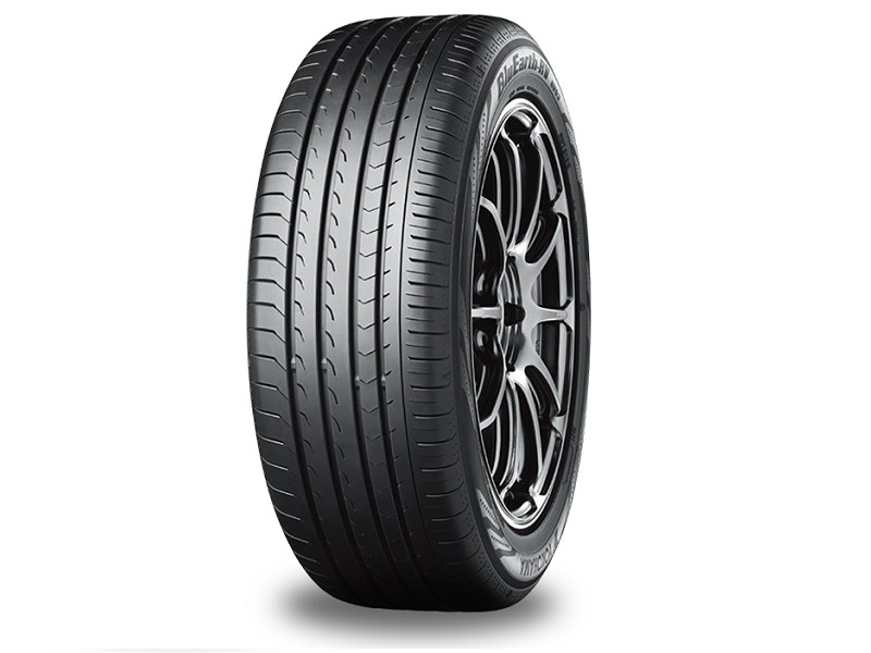 235/50 R 18 YOKOHAMA BLUEARTH-RV RV03 101V